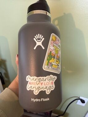 Hydro Flask Matte Charcoal Bottle 64oz